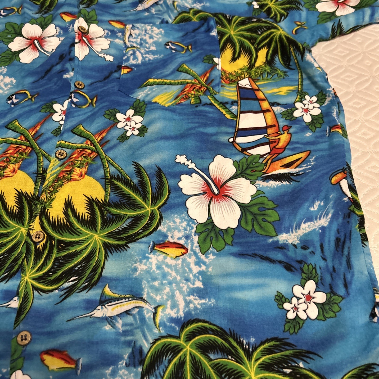 ISLAND EXPRESSIONS 100%RAYON hand wash Blue Button Front size XXXXL