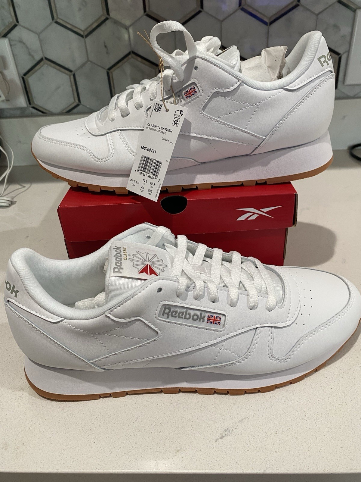 NEW Mens Reebok Classic Leather Sneakers Shoes, size 11.5