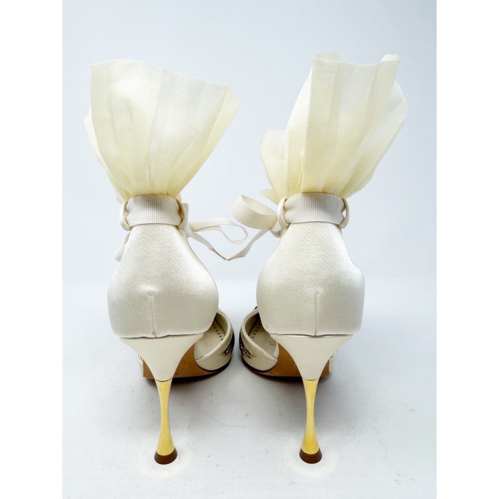 Manolo Blahnik Catrouxi Beaded Satin Heels Womens Size EU 38.5