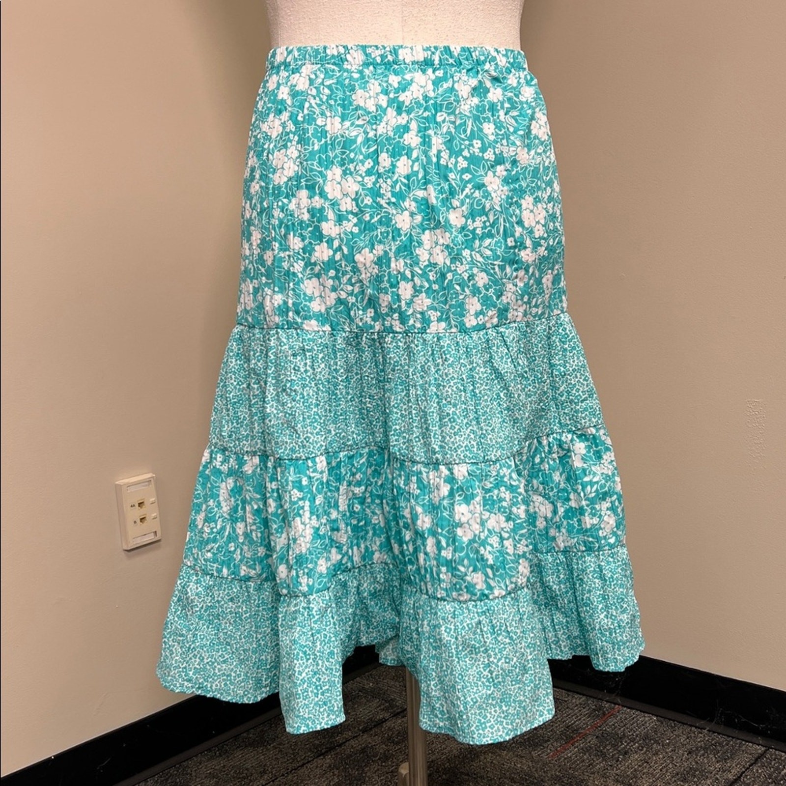 Susan Graver flare tiered patchwork floral midi skirt turquoise and white XXS