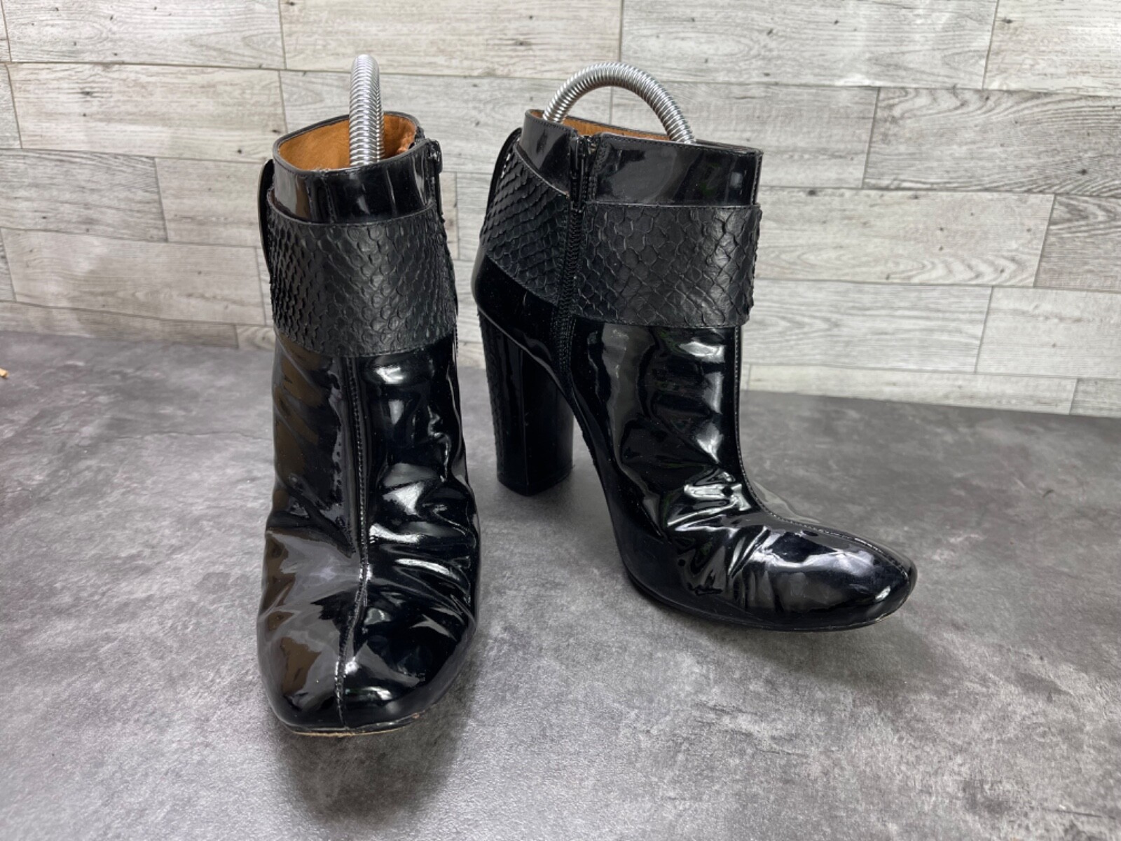 Jessica Bennett Boots Women 7.5M Justice Shoes Black Patent Snake Block Bootie