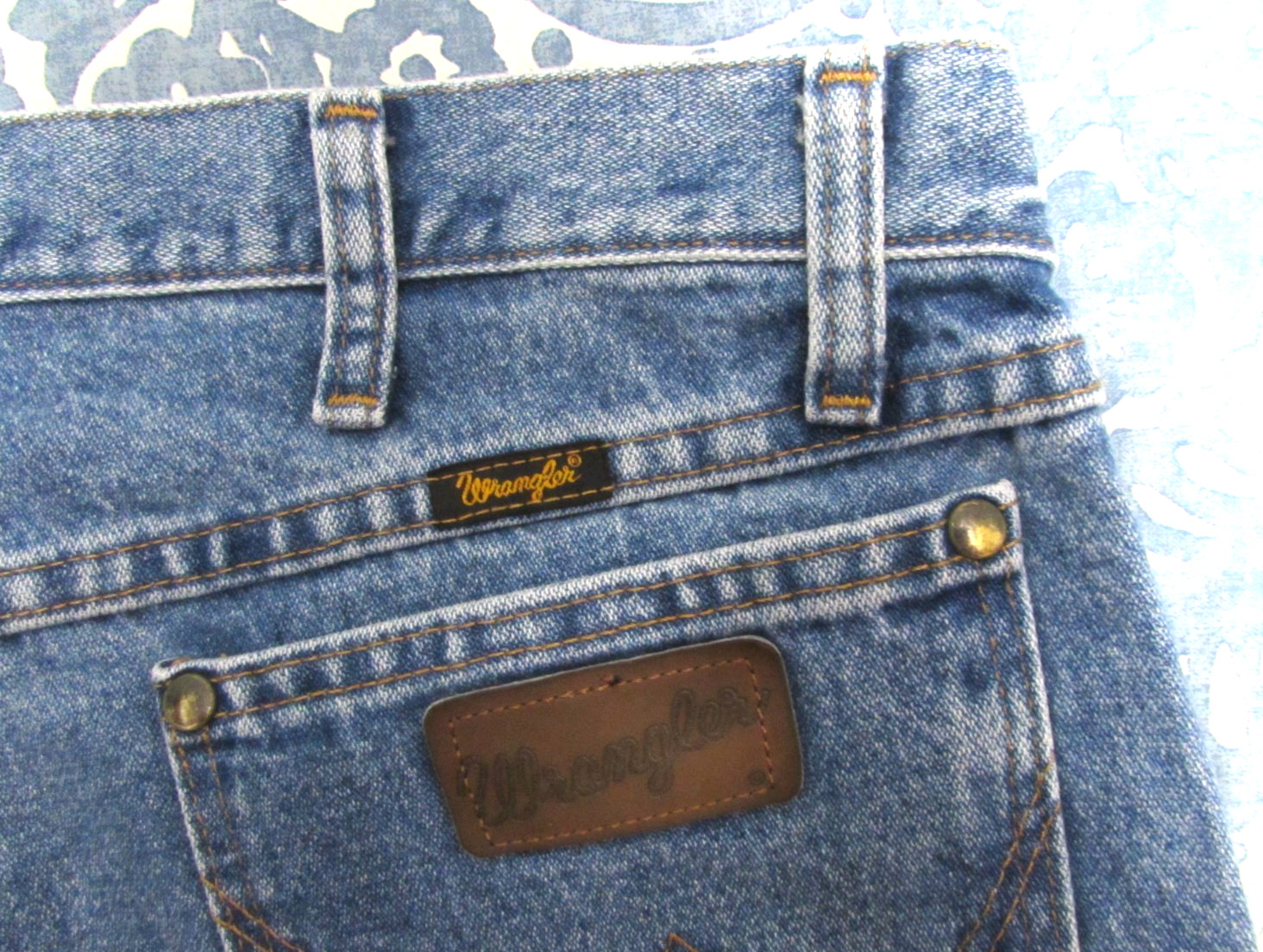 VTG Wrangler 47MWZ Jeans Men 37×31 Blue Denim Light Wash Cowboy Cut US Fabric
