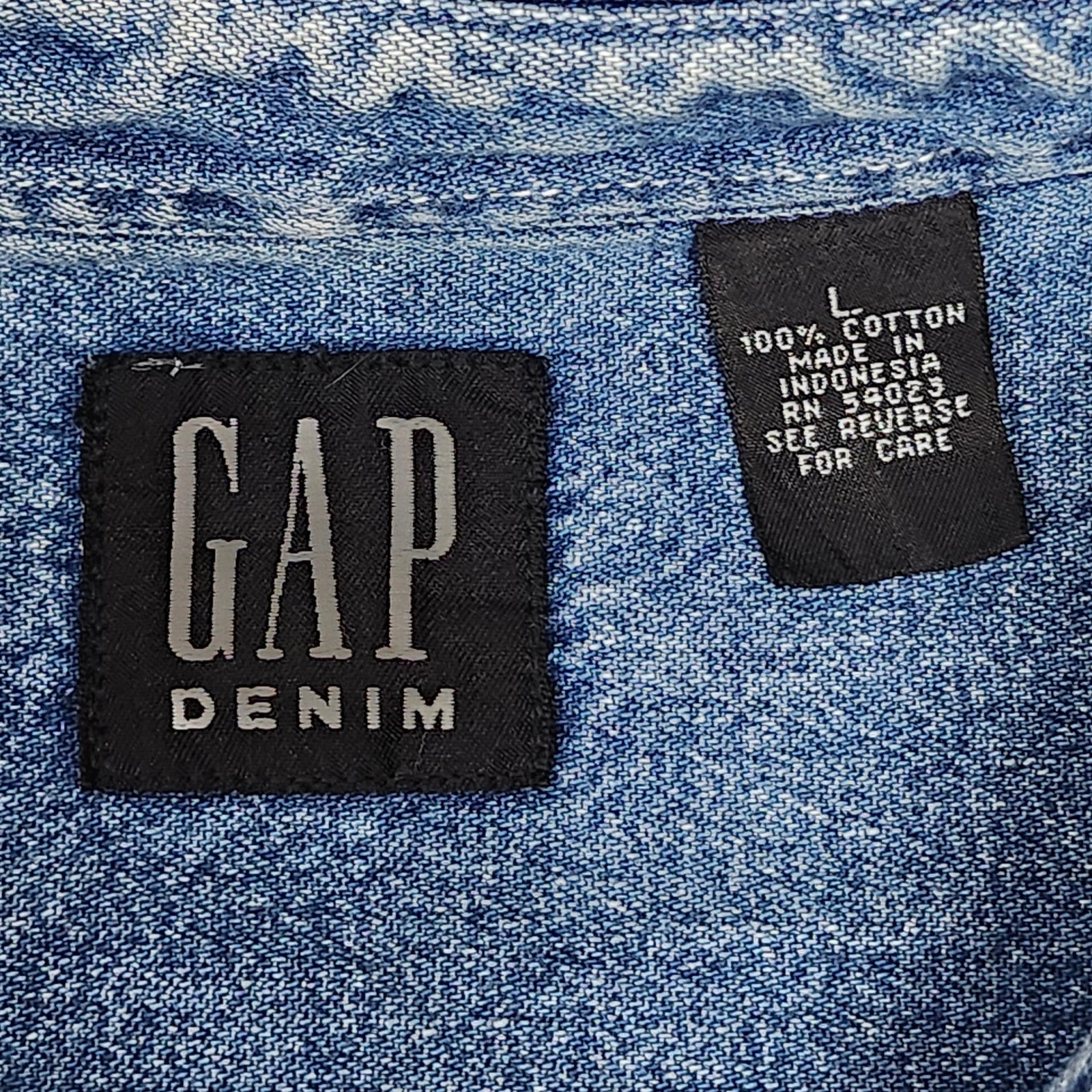 Vintage 90s GAP Denim Shirt Button Up Medium Wash Grunge Shacket Workwear Large
