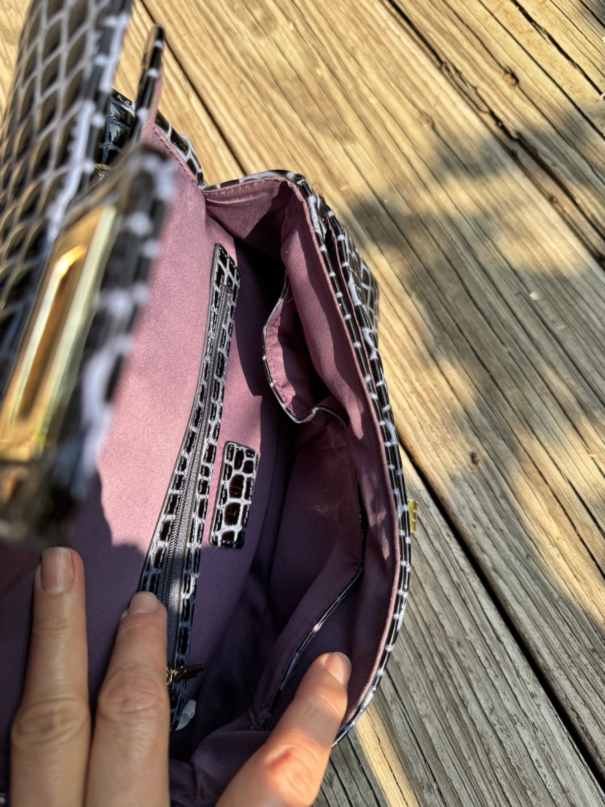 Black Crocodile Pattern Glossy Shoulder Bag Gold Chain Strap Turn Lock, Pockets