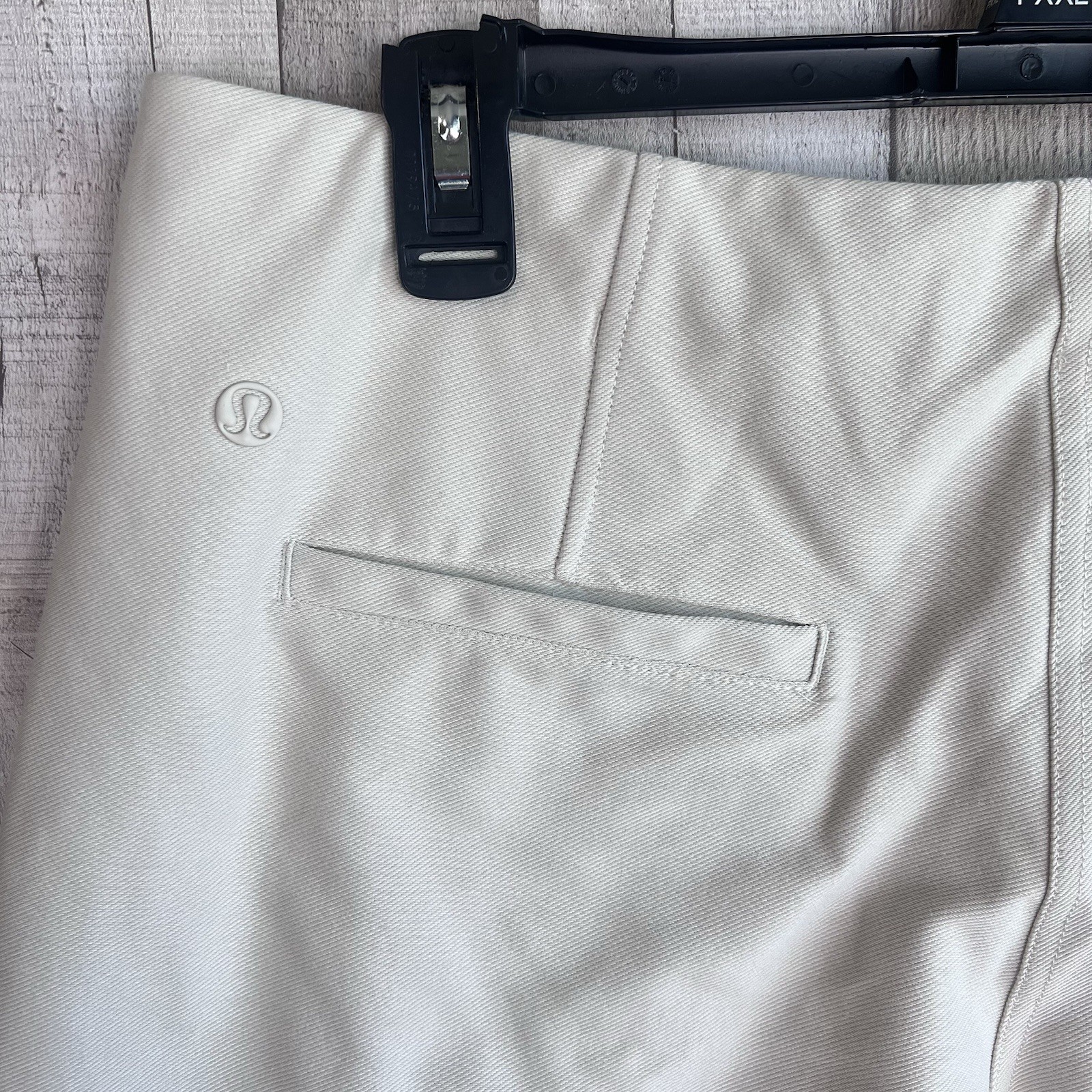 Lululemon Utilitech Relaxed-Fit Mid-Rise Trouser Women Size 10 In Bone Nulu