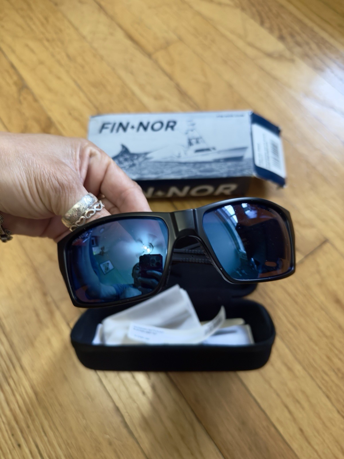 Authentic Fin-Nor 12/0 Sunglasses – Matte Black / Blue Mirror