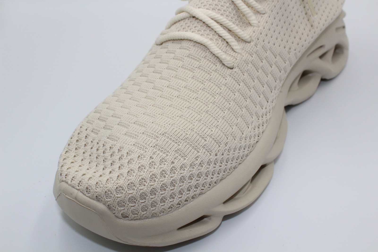 Size 16 – Lightweight Breathable Comfortable Fashion Sneakers for Men