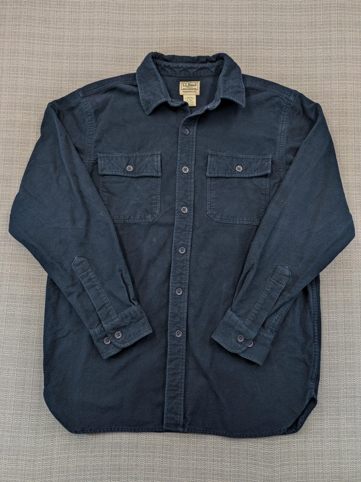 L.L. Bean Shirt Mens Medium Blue Flannel Long Sleeve Button Up Casual Workwear