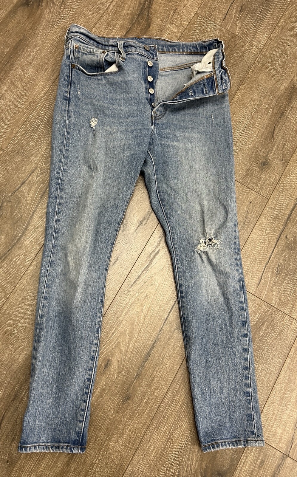 Levis 501 Jeans Womens 27 Skinny Medium Wash Button Fly Distressed 27×27