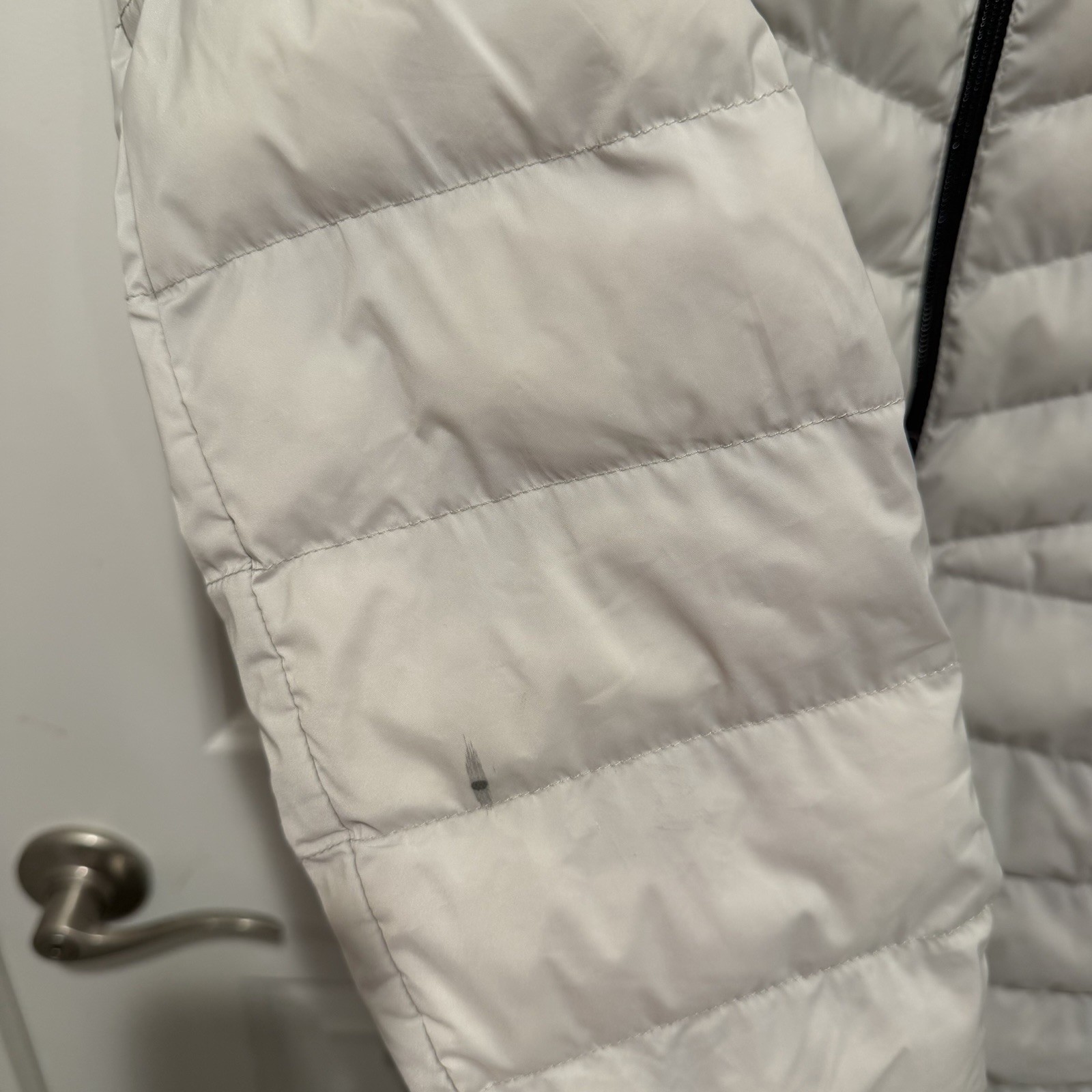 32 Degrees Heat Puffer Jacket Silver Size Medium Wind Resistance