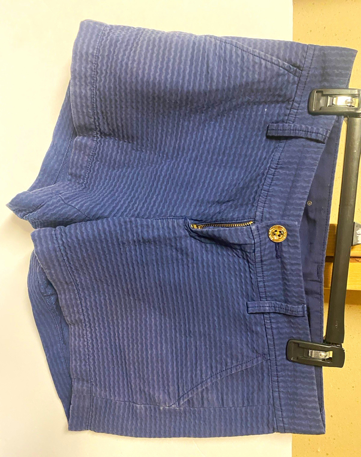 Ann Taylor LOFT The Callahan Blue Seersucker Chino Shorts Pockets Size 6
