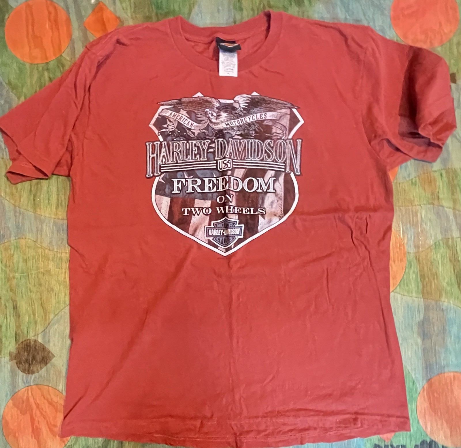 Harley Davidson Freedom on Two Wheels Muncie, Indiana Red T-Shirts Size Mens XL