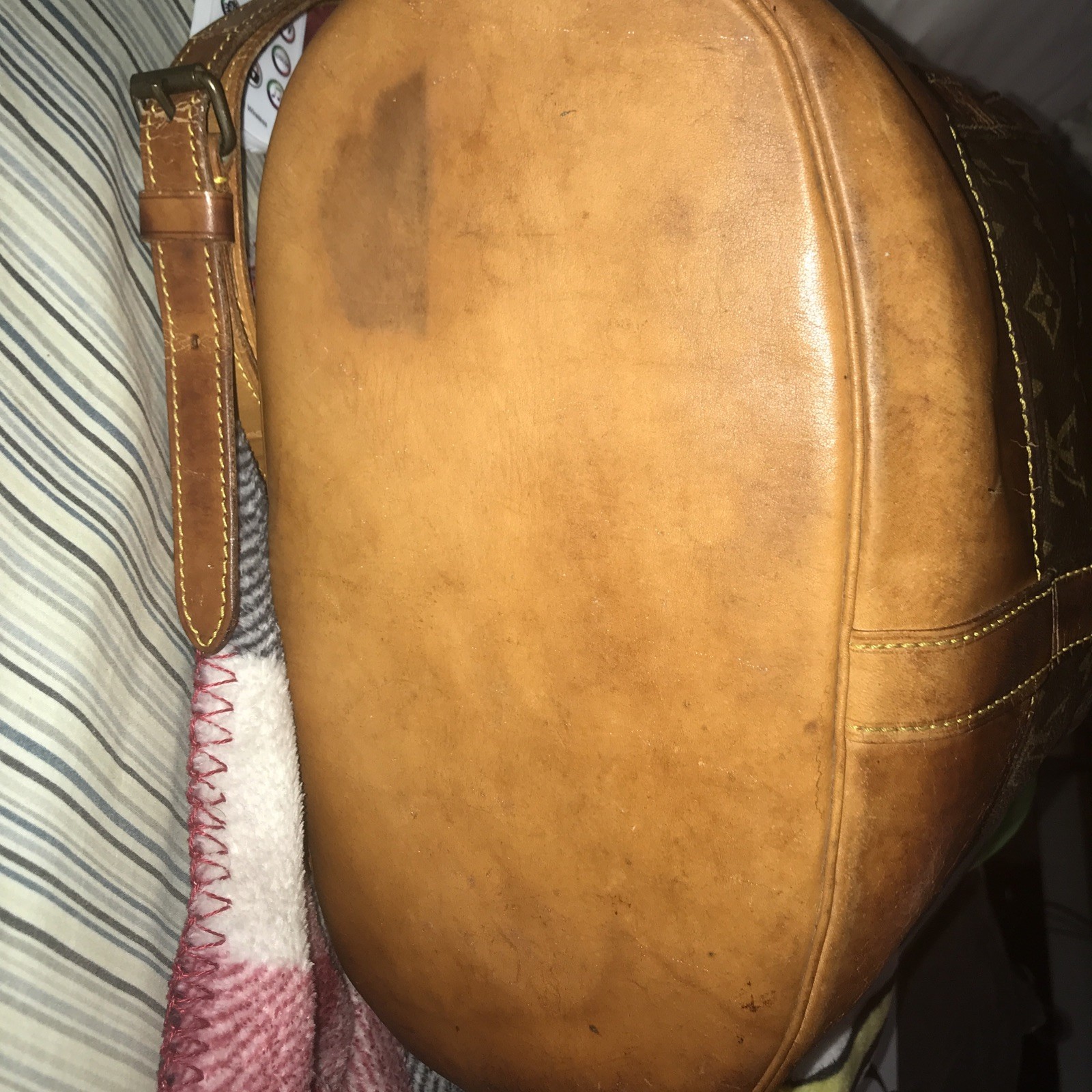 Authentic Louis Vuitton Monogram Randonnee GM Shoulder Bag Used. Fair condition