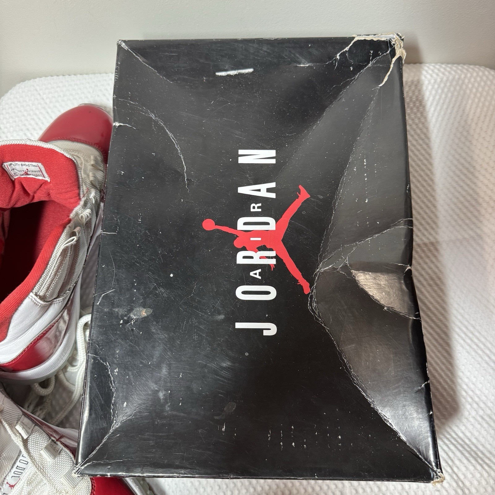 Jordan 11 Retro High Cherry 8 Pre-Owned CT8012-116 Red White W Box Lace Issue