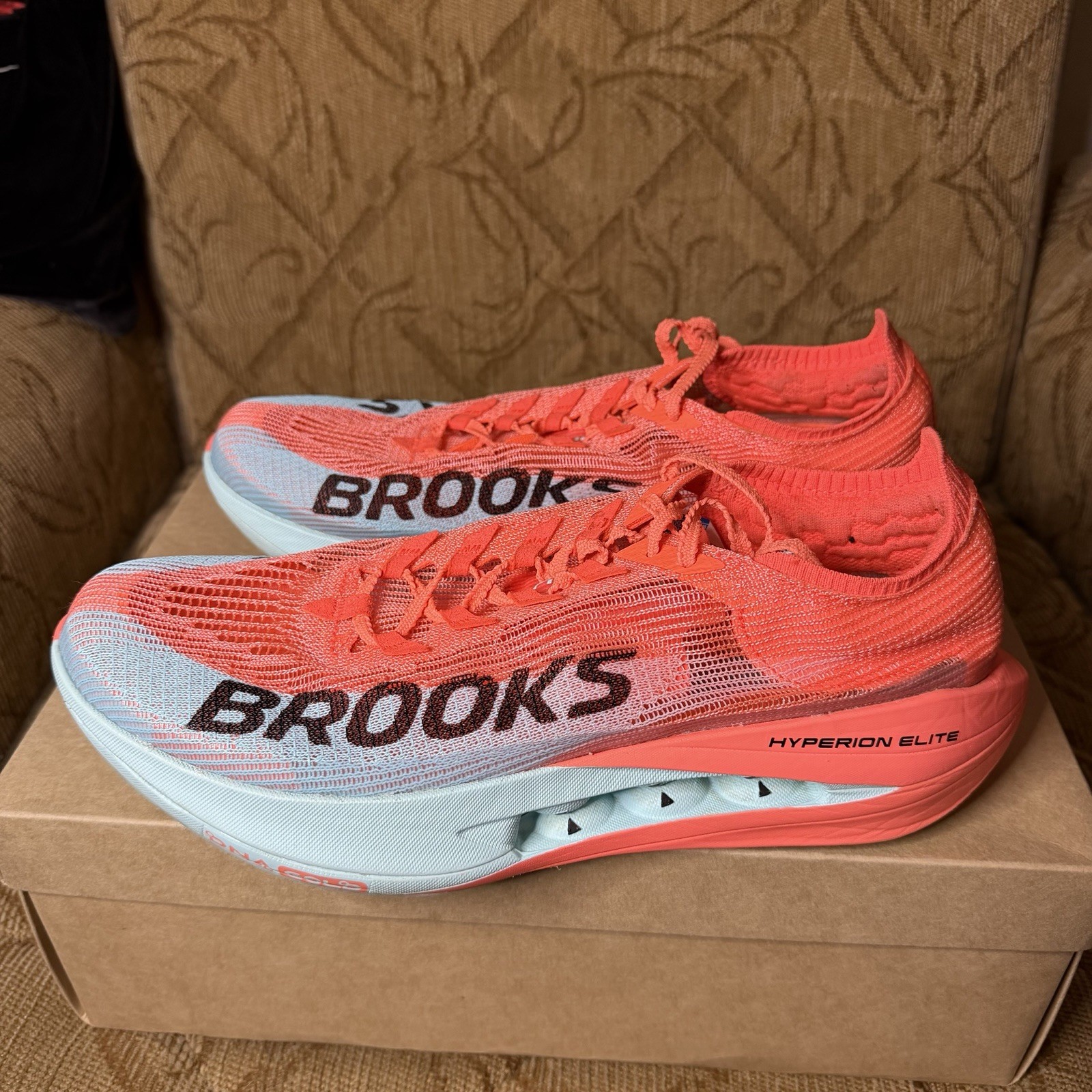 Brooks Hyperion Elite 5 Pink Clay Atomizer Blue Shoe 1000491D681 Men’s Size 11.5