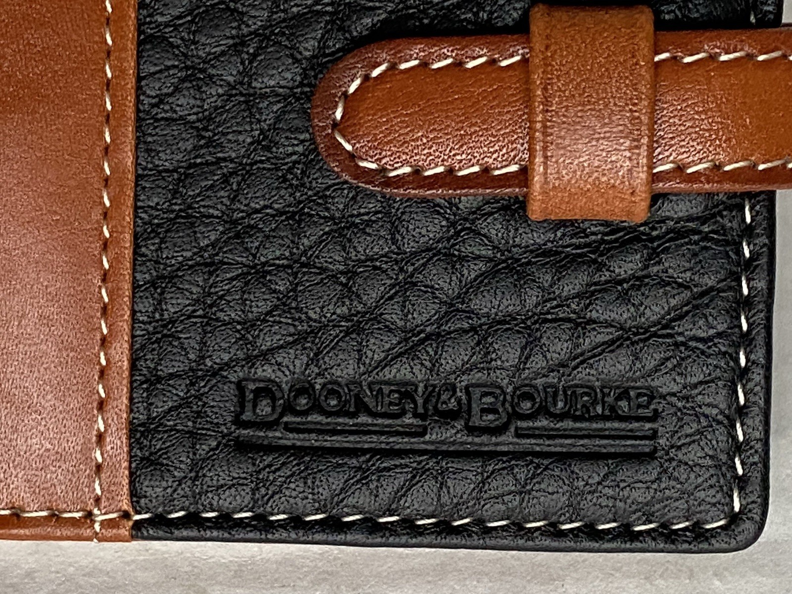 RARE Dooney & Bourke Compact Mirror Case Black Brown Leather 2.75” X 2.75” NEW