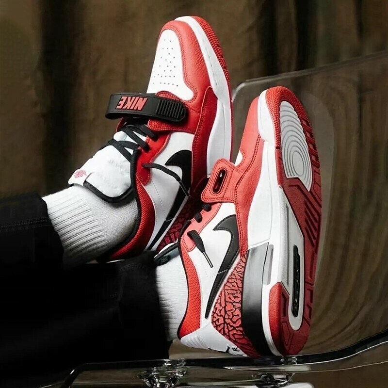 Air Jordan US 13 Men’s White Red Black Nike Retro Chicago Legacy CD7069 116 NIB