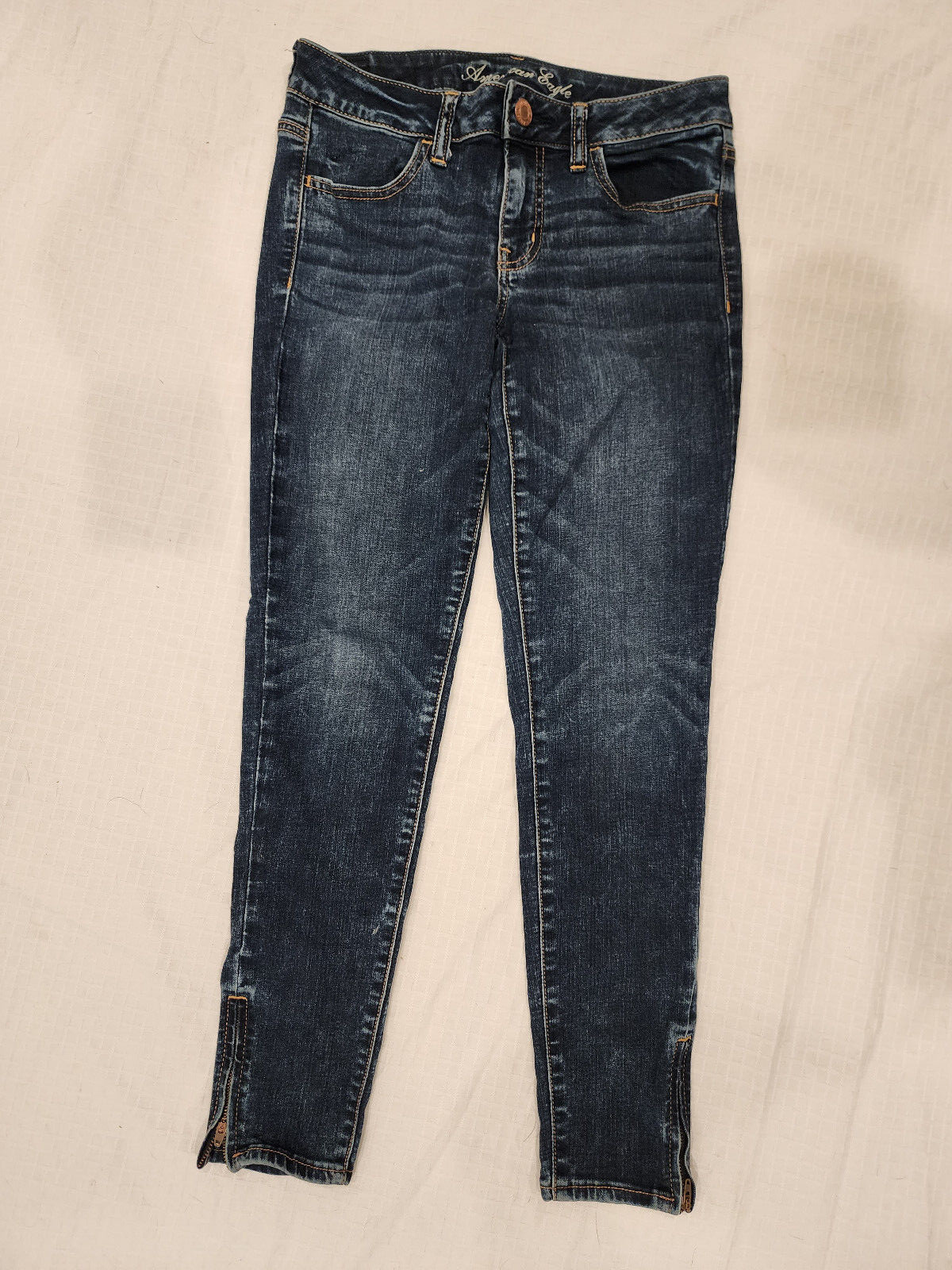 American Eagle Super stretch jeans: jegging fit, ankle Zippers Women’s 6 Reg