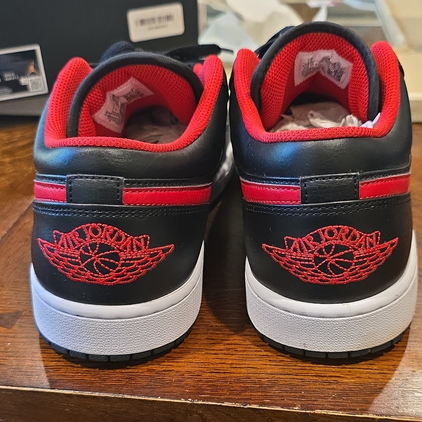 Jordan Air Jordan 1 Low White Toe Black/Fire Red/White Men’s Low Top 553558-063