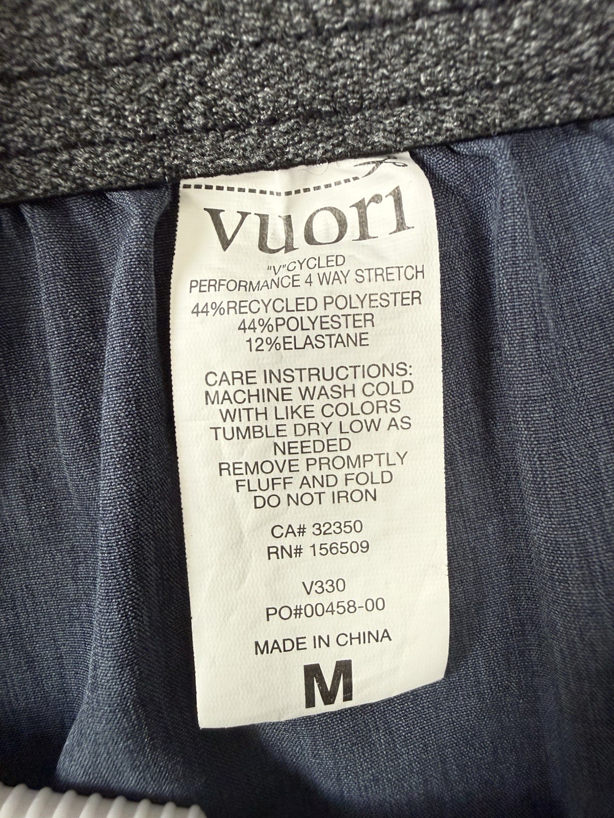 Vuori Mens Medium Performance Shorts Blue Heather 4-Way Stretch Zip Pocket