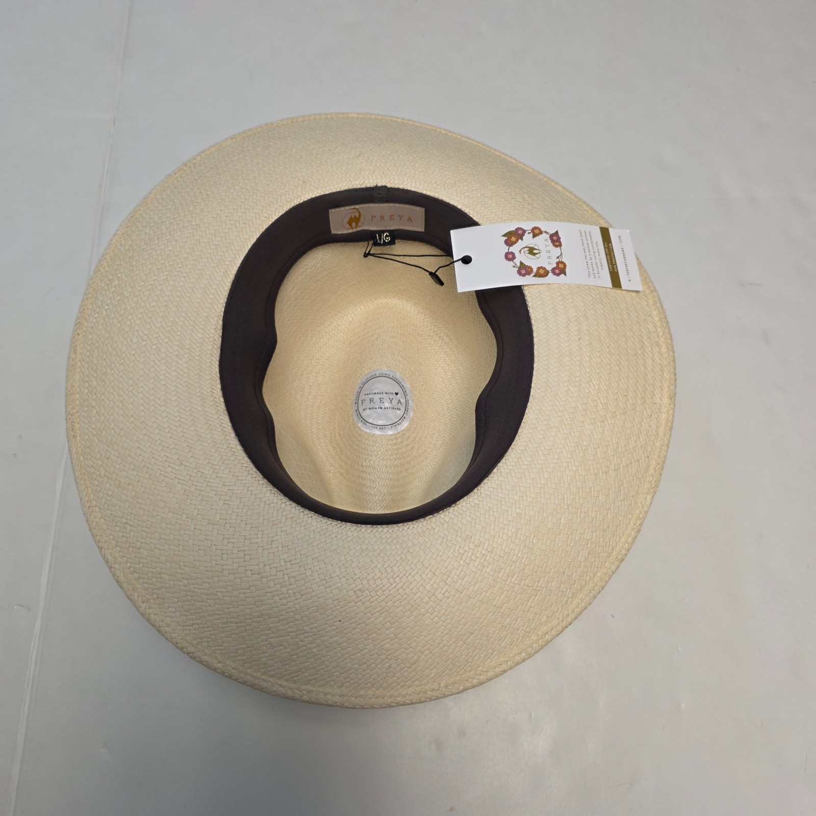$285 New FREYA Straw Hat Sun Protection UPF 50 Women LARGE Beige Seafoam Ribbon