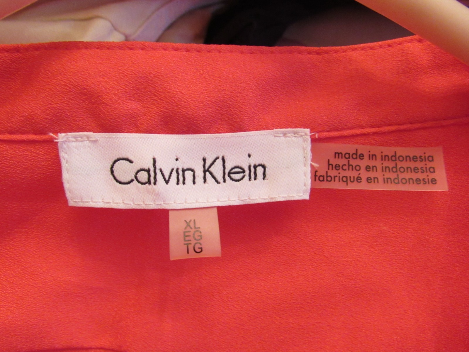 Calvin Klein Long Sleeve Roll Tab Red w/ Gold Zippers Button Down Blouse Size XL