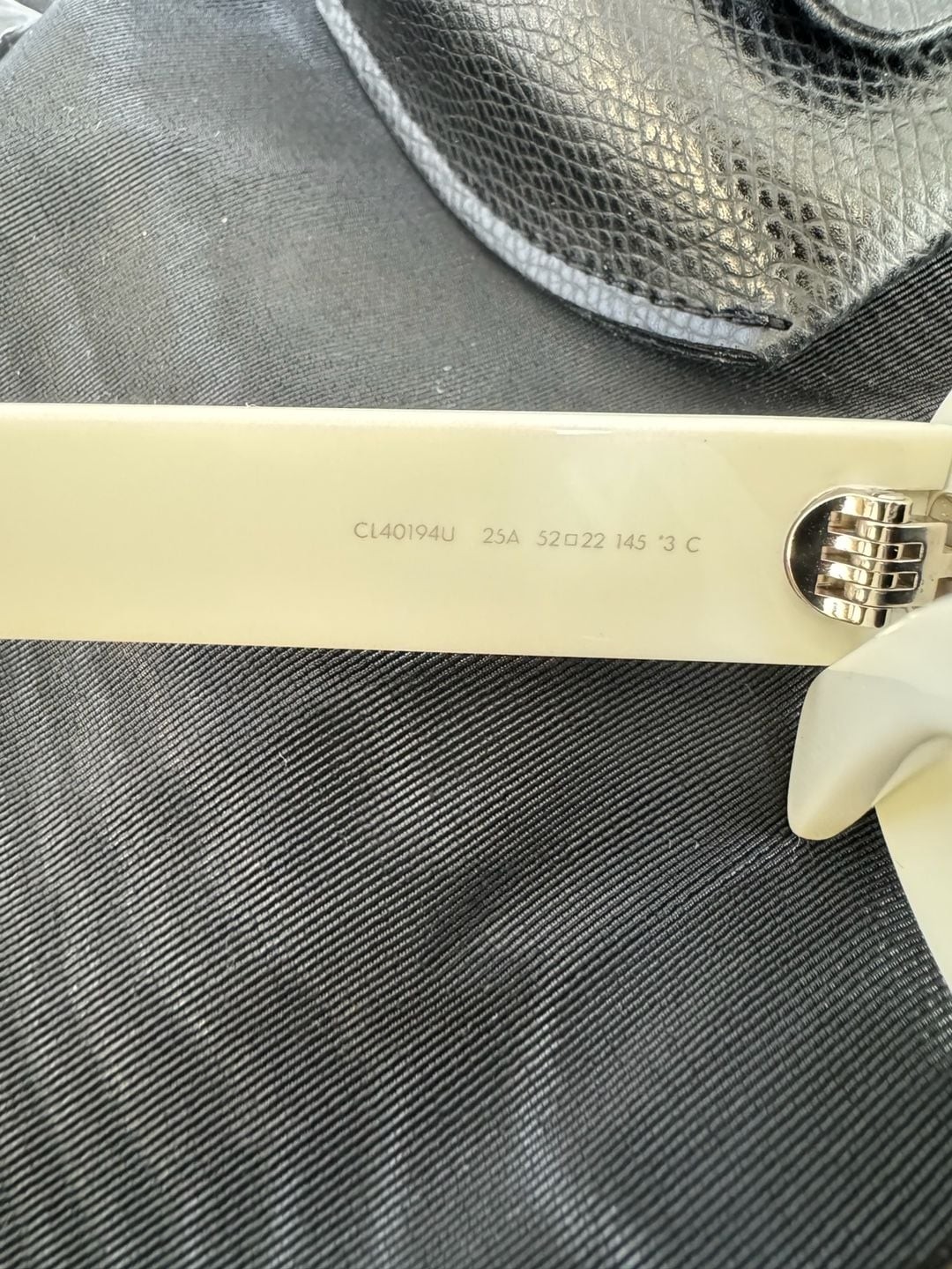 Celine Triomphe 01 CL40194U Oval Sunglasses in Ivory Acetate