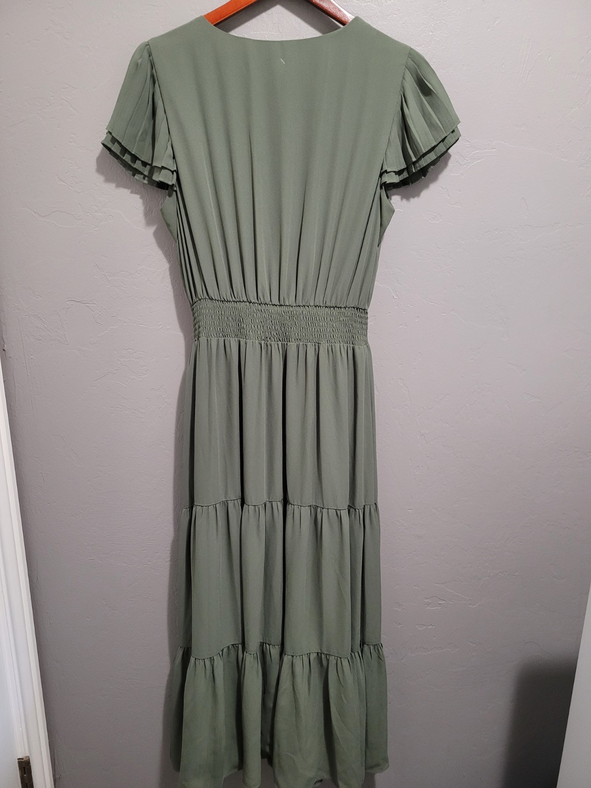 New with tags Nanette Lepore maxi dress with tiered skirt and flutter Sleeves 12