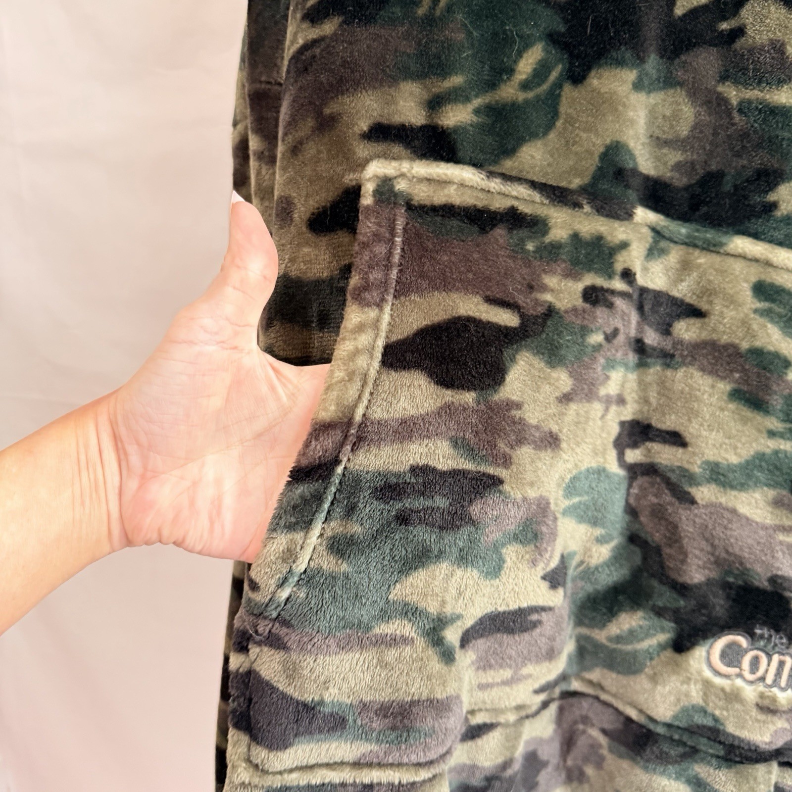 The Comfy Unisex Fleece Camouflage Pullover Shirt Blanket Hoodie