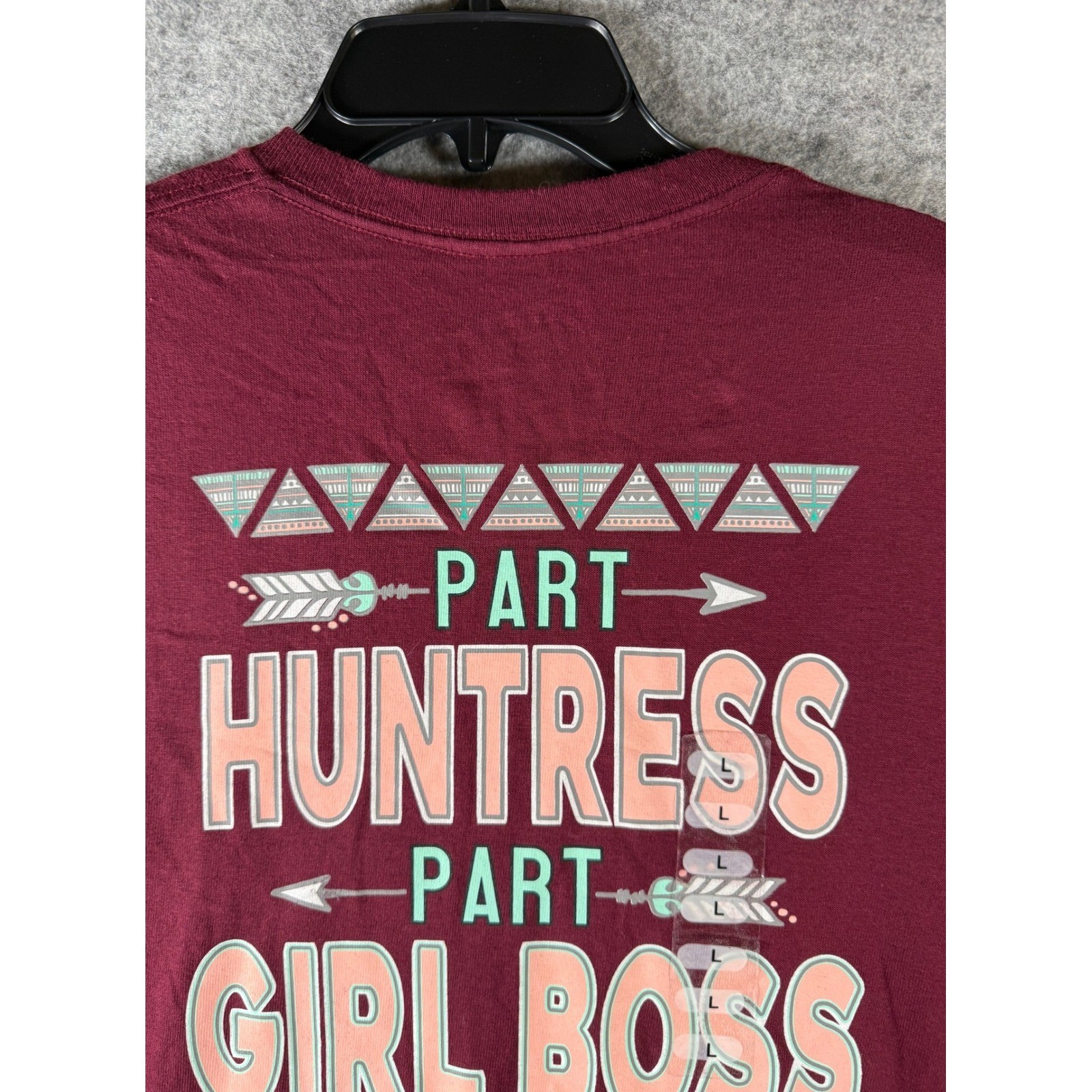 NWT Love & Pineapples Womens Part Huntress Part Girl Boss – T-Shirt Maroon L