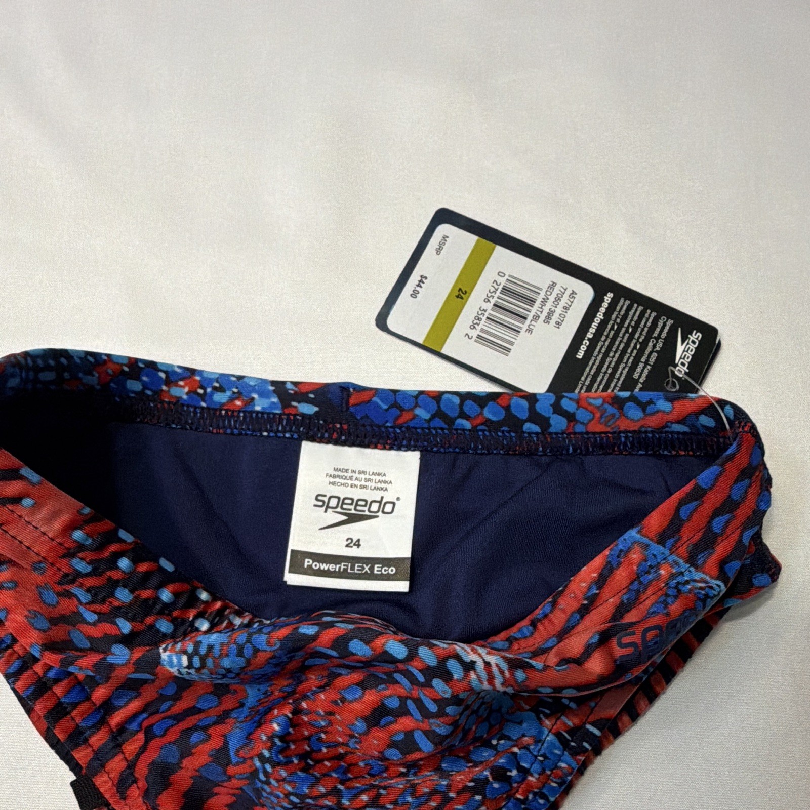 Speedo Men’s Print Brief Swimsuit Size 24 Red White Blue Swim Brief NWT
