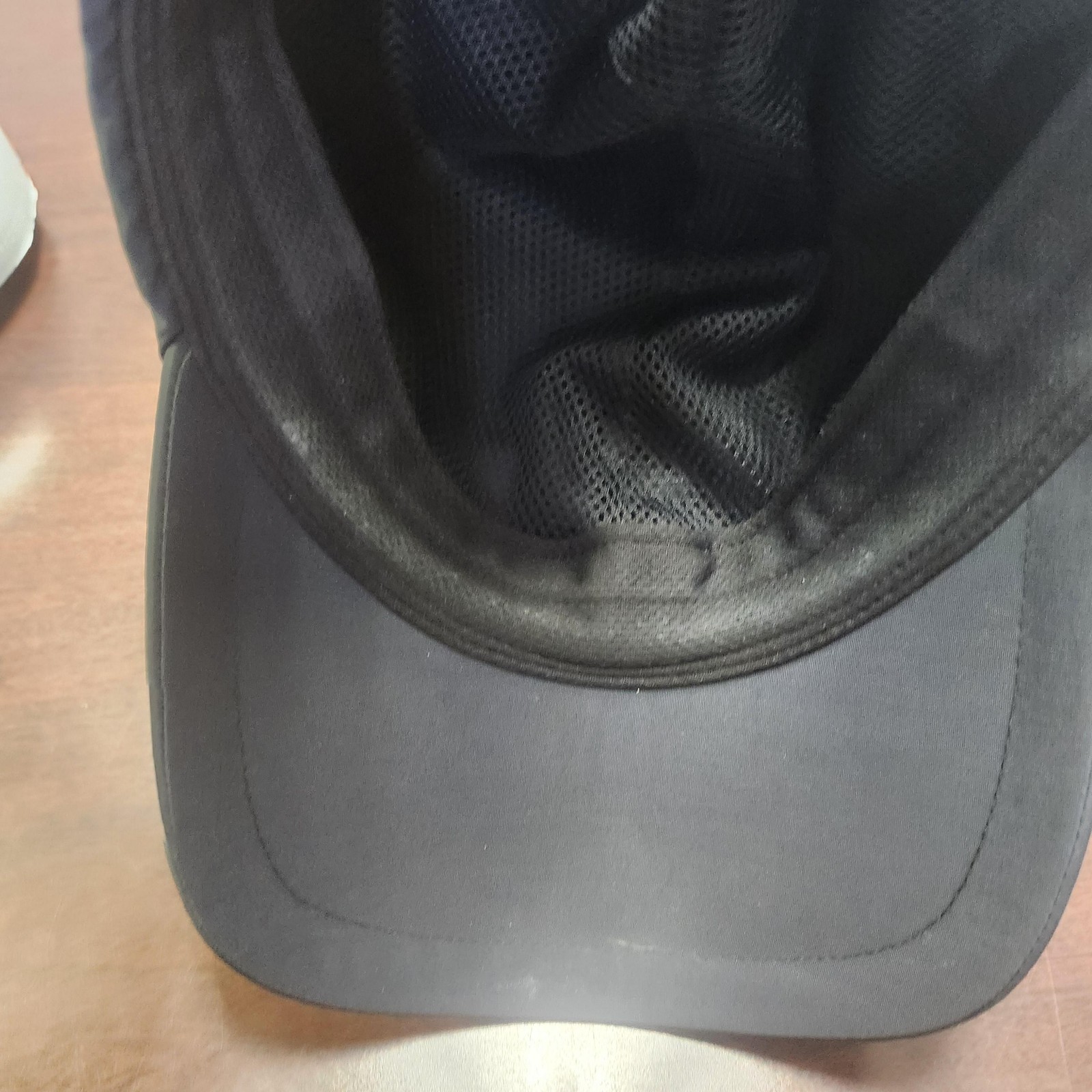 Oncloud Hat Cap Strap Back Mens Black Lightweight Athletic Running Mesh