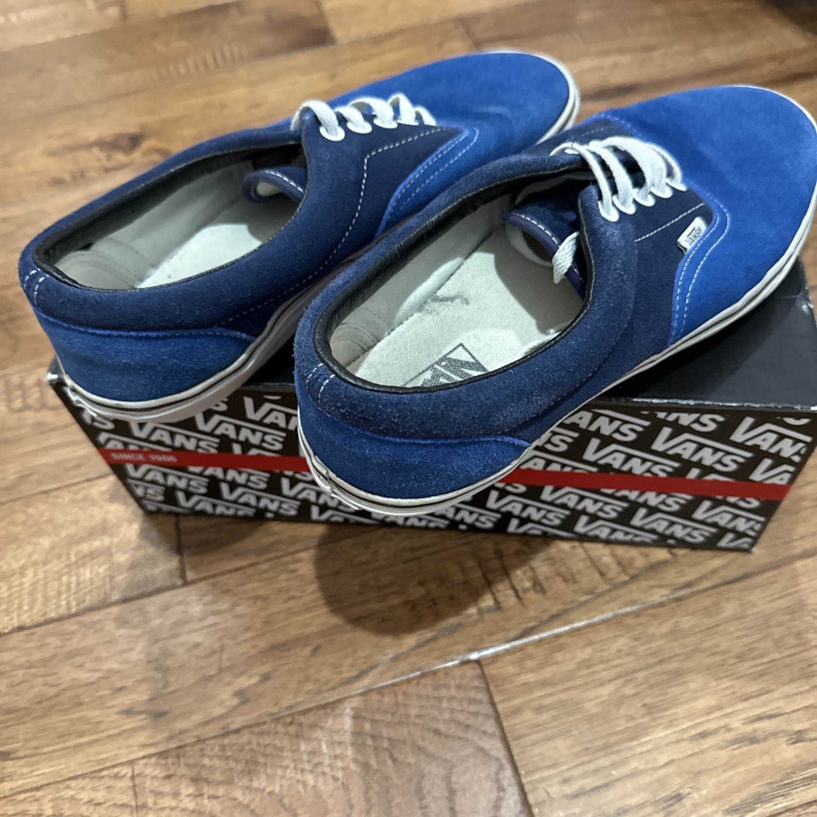 Vans Era Corduroy – 2 Tone Blue Size 10 In Box