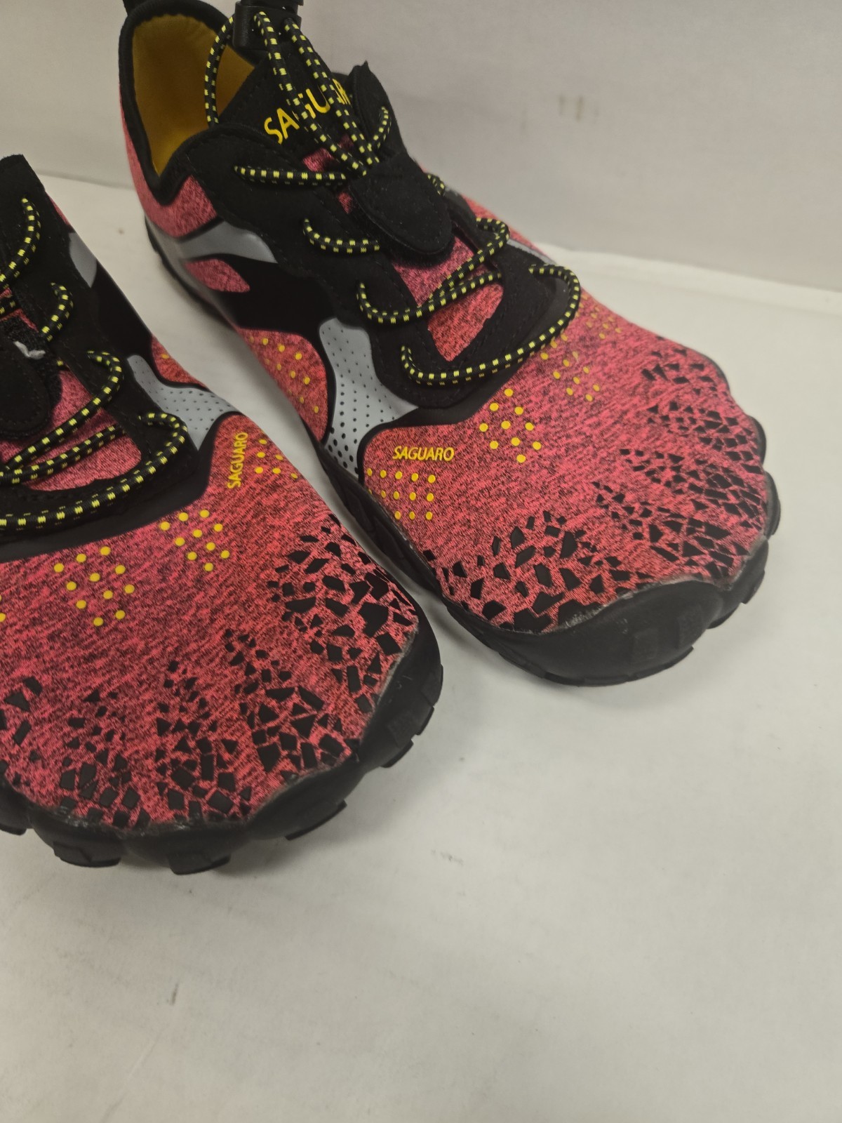 Saguaro Barefoot Minimalist Shoes Unisex 40 EU WM size 9-9.5 US Men 7-7.5 Black
