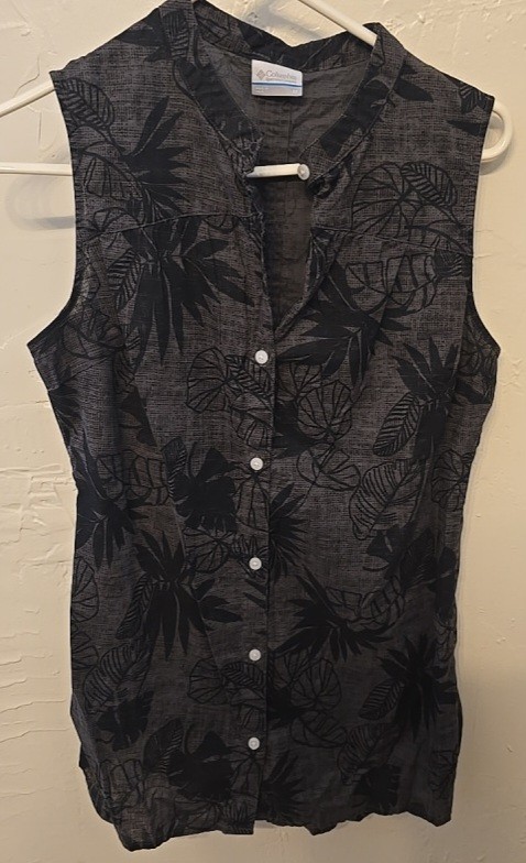 Columbia Women’s Willow Bend Black Tropical Floral Sleeveless Button Top M NWOT
