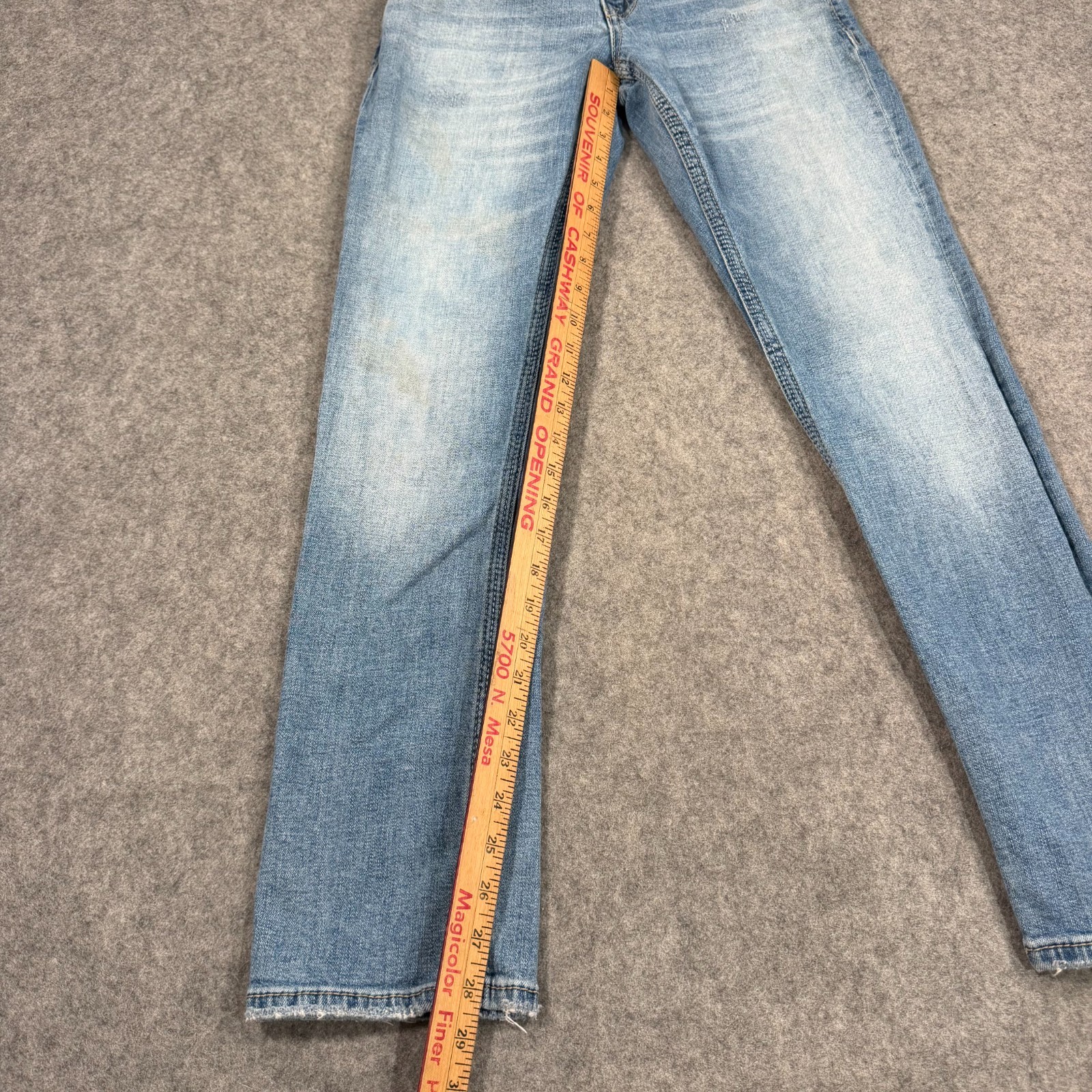 BKE Medium Wash Blue Stretch Denim Alec Slim-Straight Jeans Men’s Size 29×29*