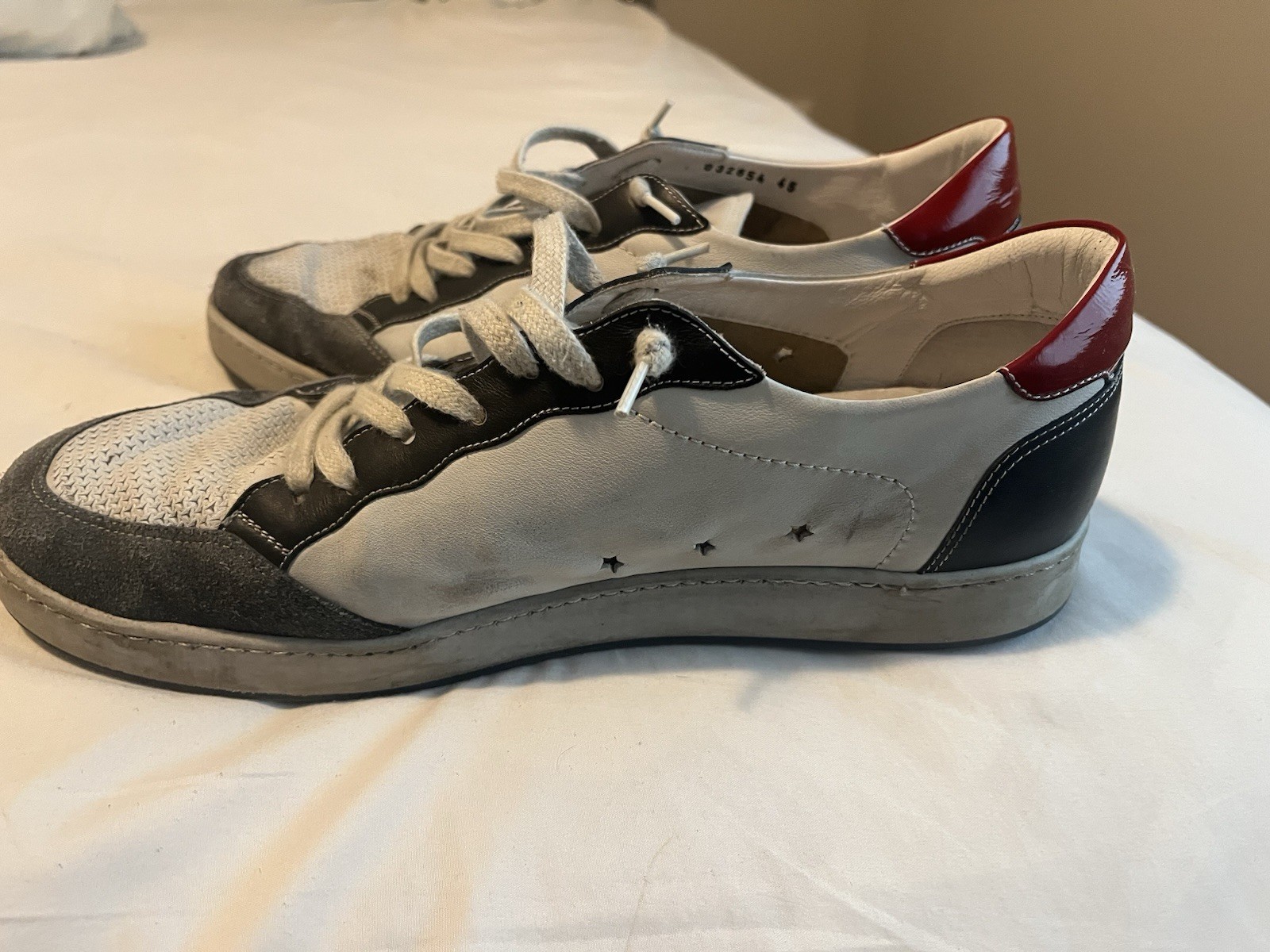 SEPOL SPL-TX Men’s Low Top Lace-Up Athletic Sneakers White Gray Blue Red