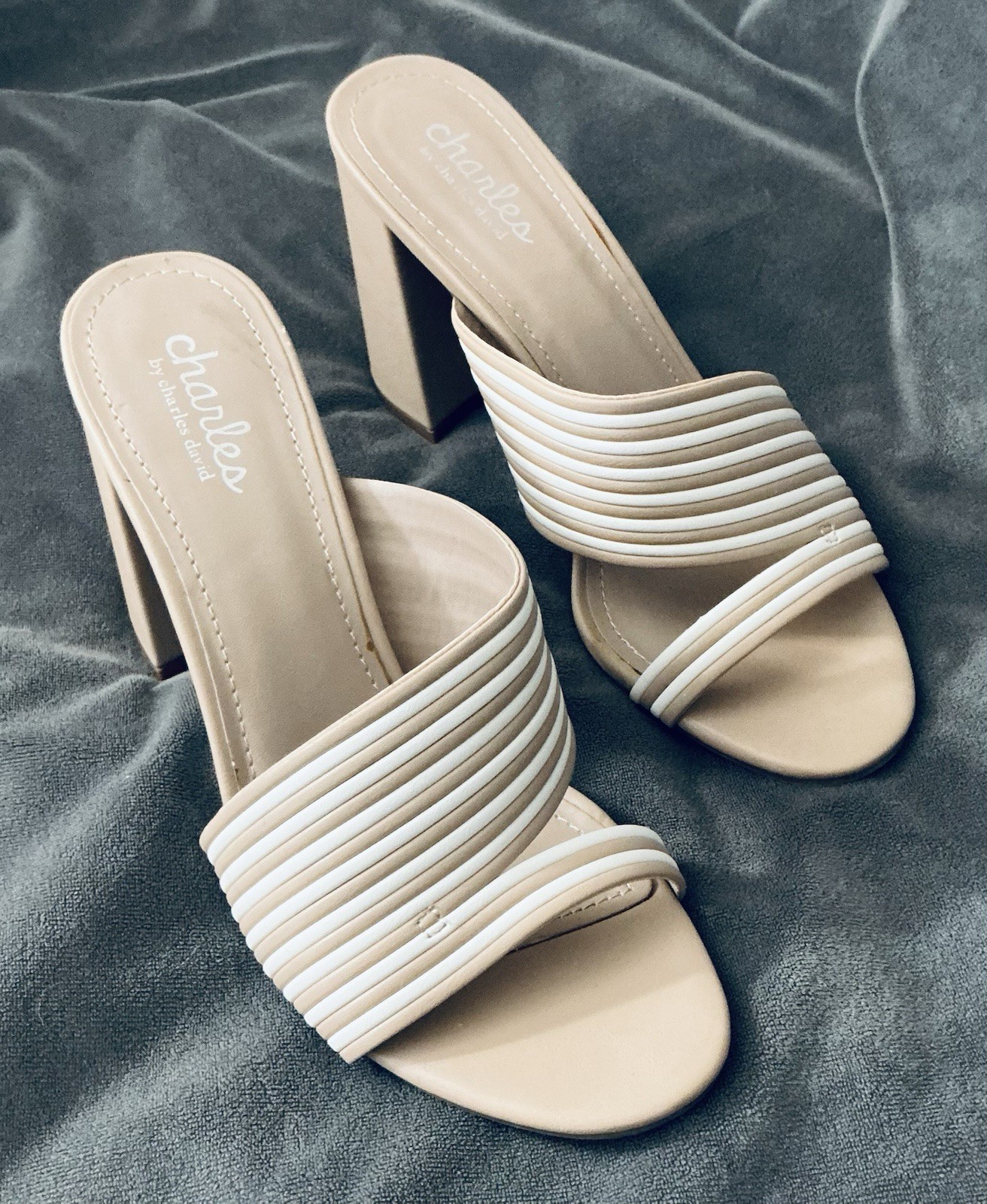 Charles by Charles David 8.5M Shoes Sandals Tan Striped Rhythmic Block Heel