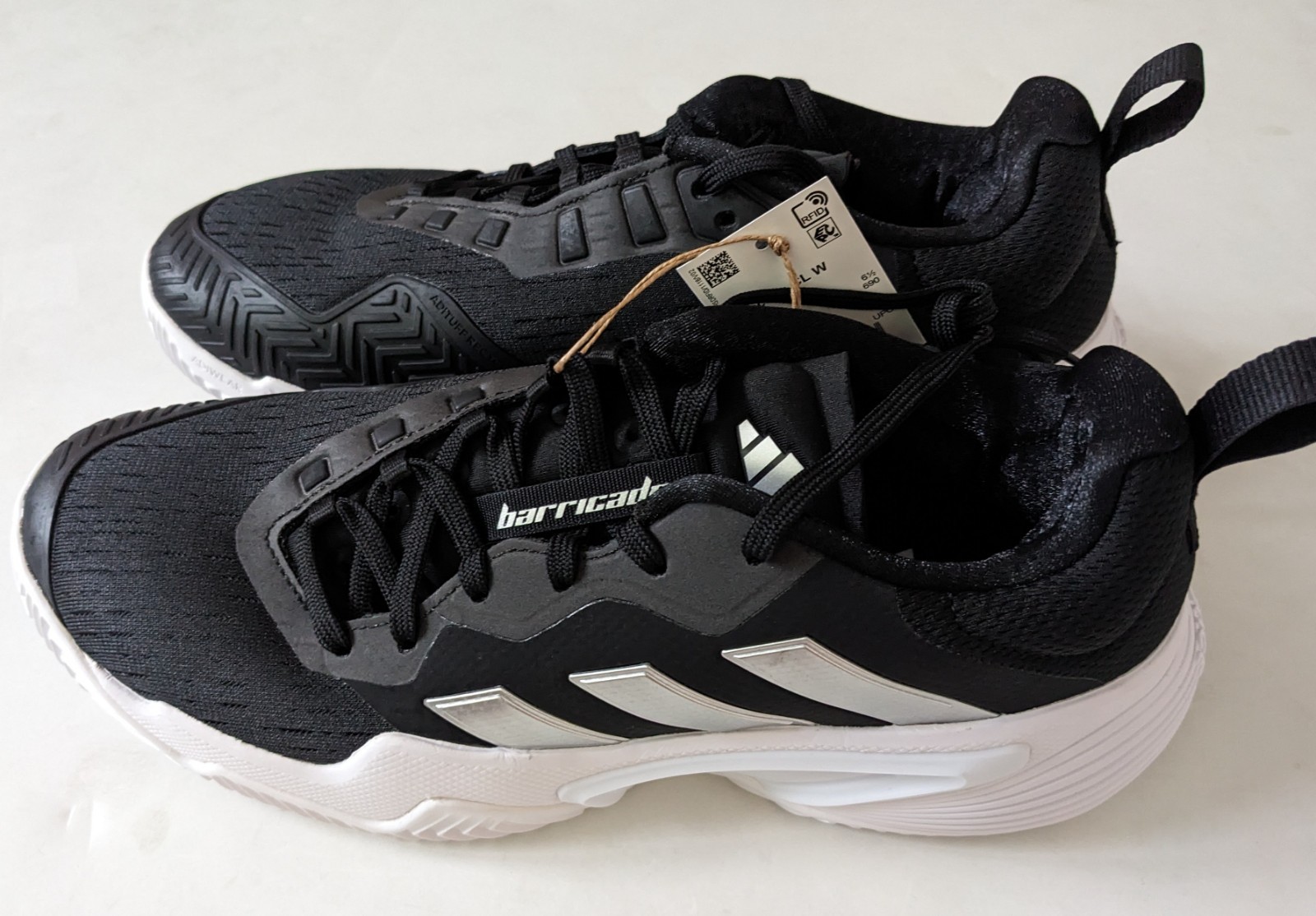 Adidas Barricade CL Tennis ID1560 woman black/white shoes size 7 Brand New