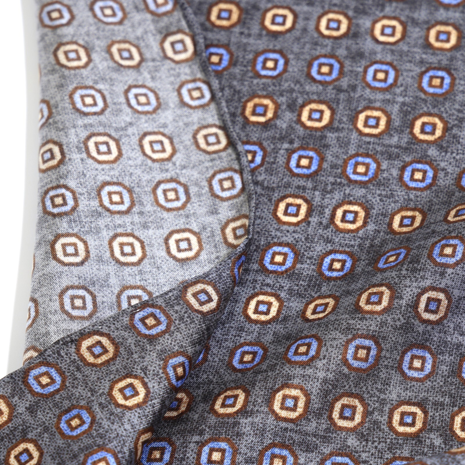 Men’s 100%Silk Twill Handkerchief brownish gray Circle Pocket Square 30cm 11.8in