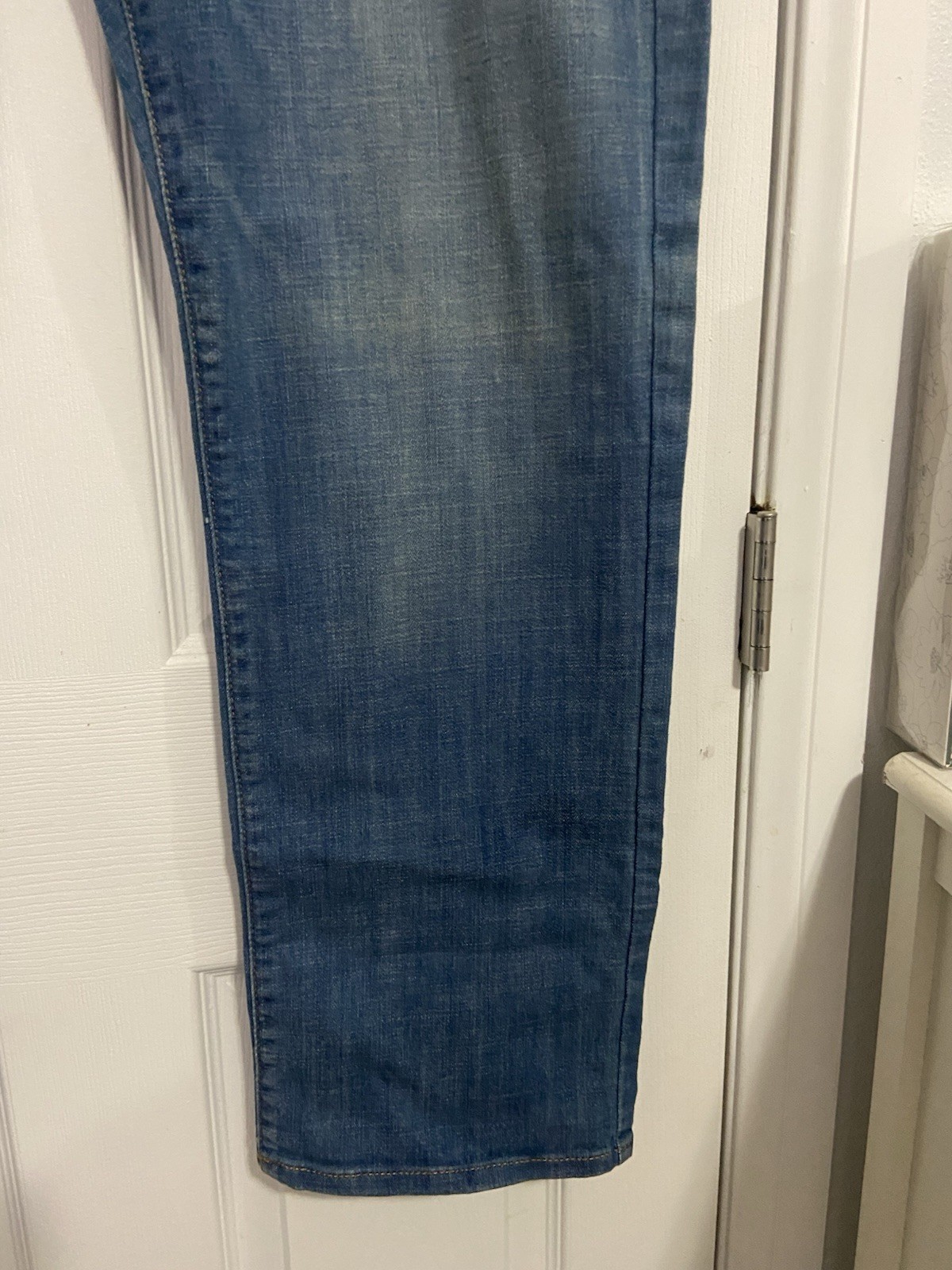 Lucky Brand 363 Vintage Straight Jeans Men’s 40×32 Blue Stretch Denim Distressed