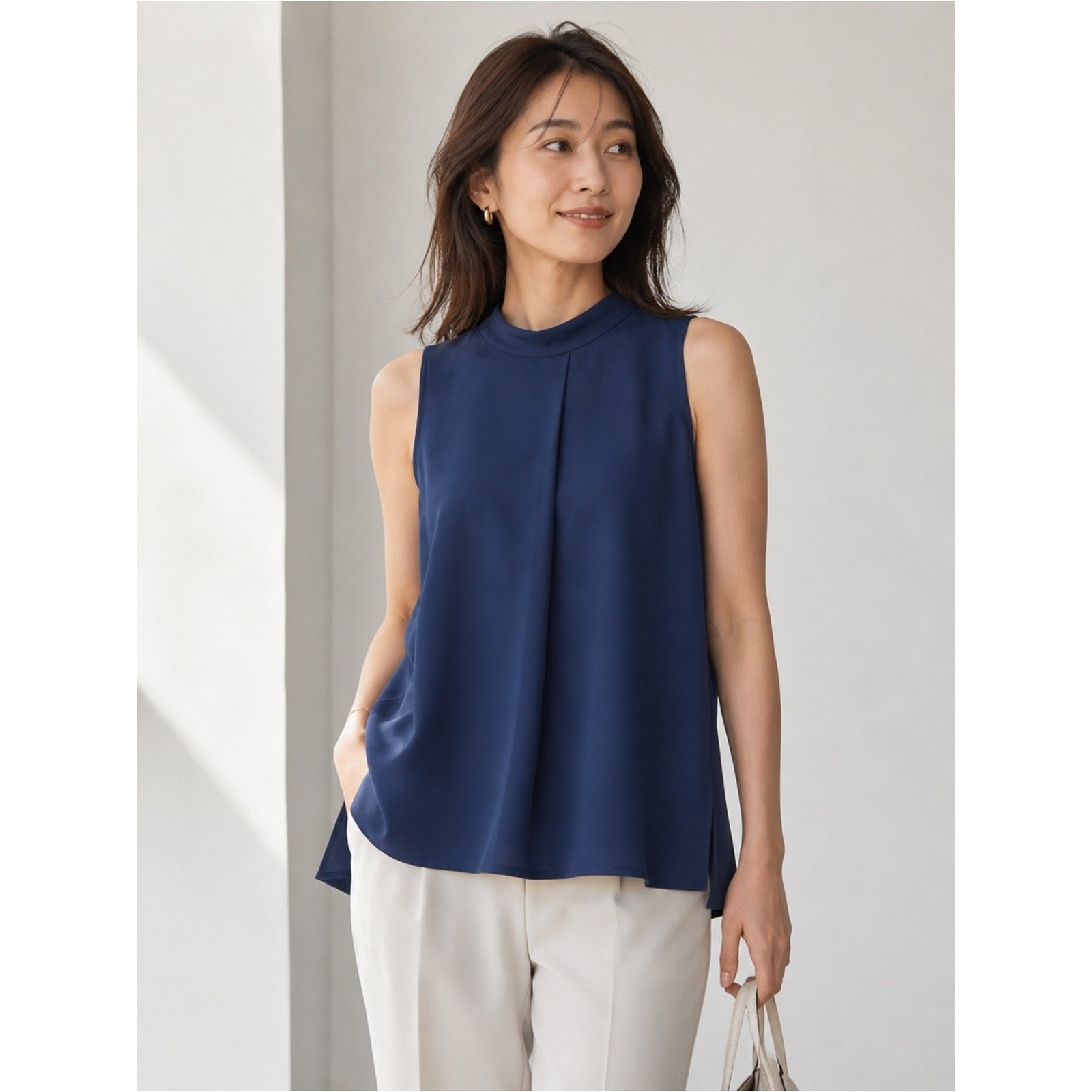 Theory Navy Sleeveless Mock-Neck Camisole