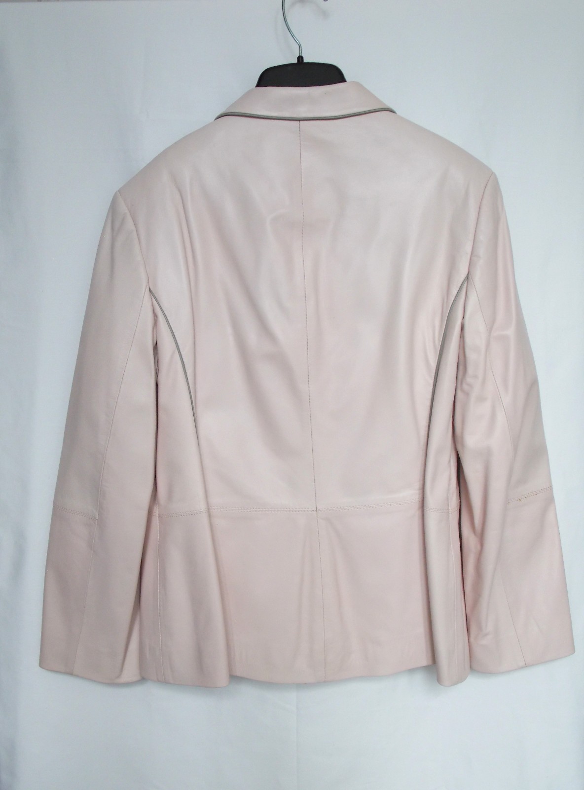 Louis Feraud Women’s Pink Leather Button Jacket Size 10