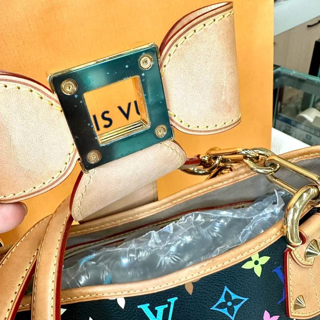 Louis Vuitton Annie Monogram Multicolor Black Small Shoulder Bag 26×19 cm