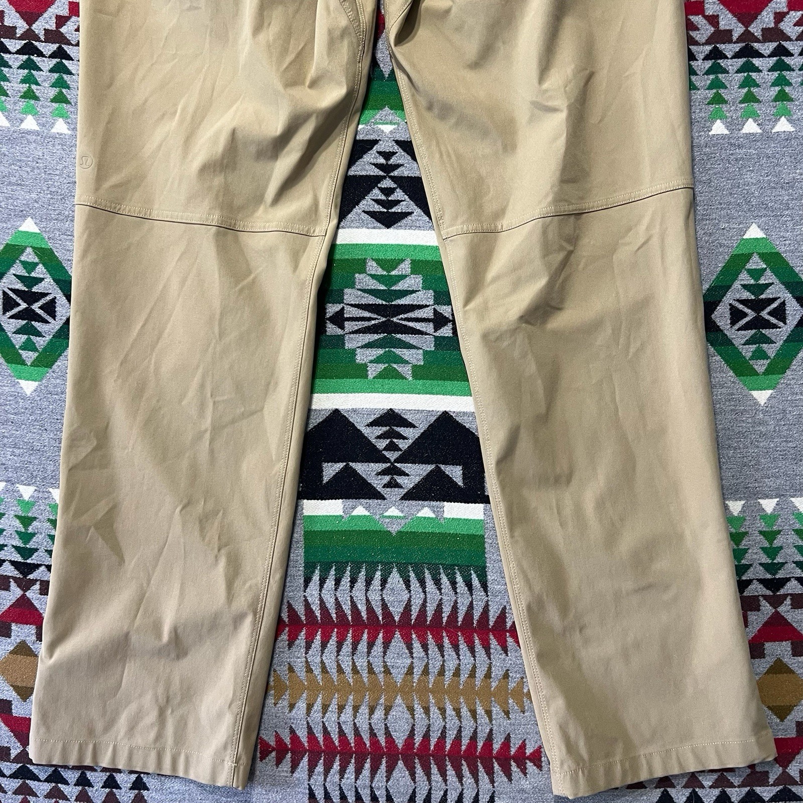 Lululemon ABC Classic Fit Pants Mens 36×31 Beige Khaki Stretch 5 Pocket Chino B2