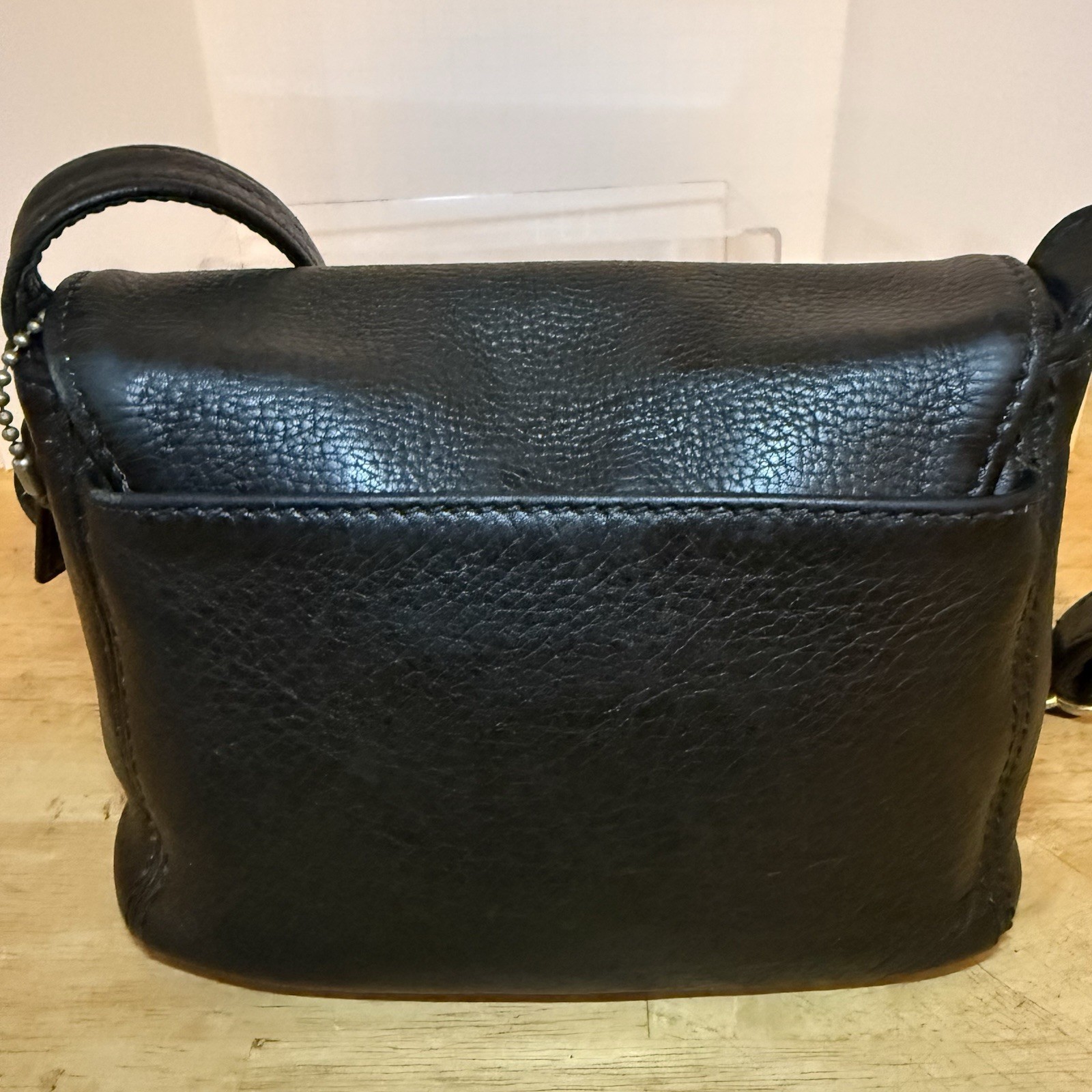 Coach 1997 Vintage G7M-4929 Sonoma Small Full Flap Black USA Full Grain Cowhide