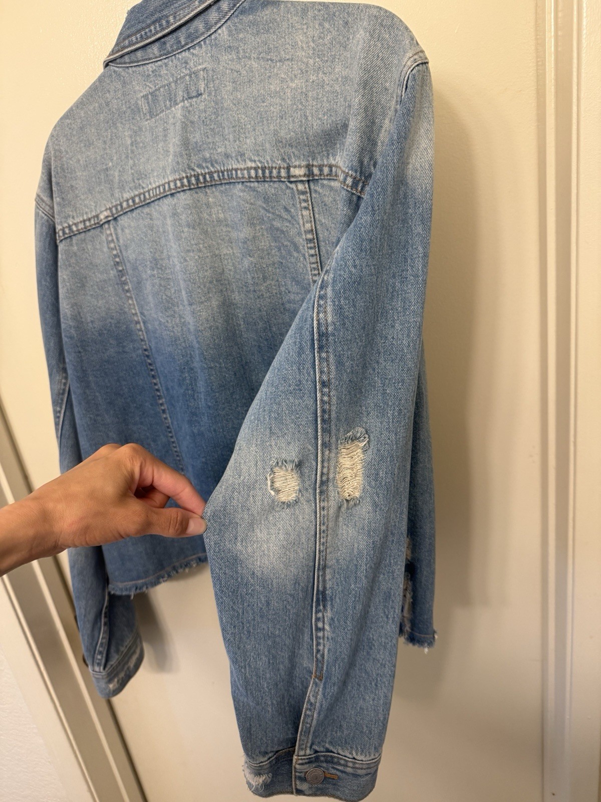 The Laundry Room Women’s Blue Distressed Button Jacket w/ Pockets Size M