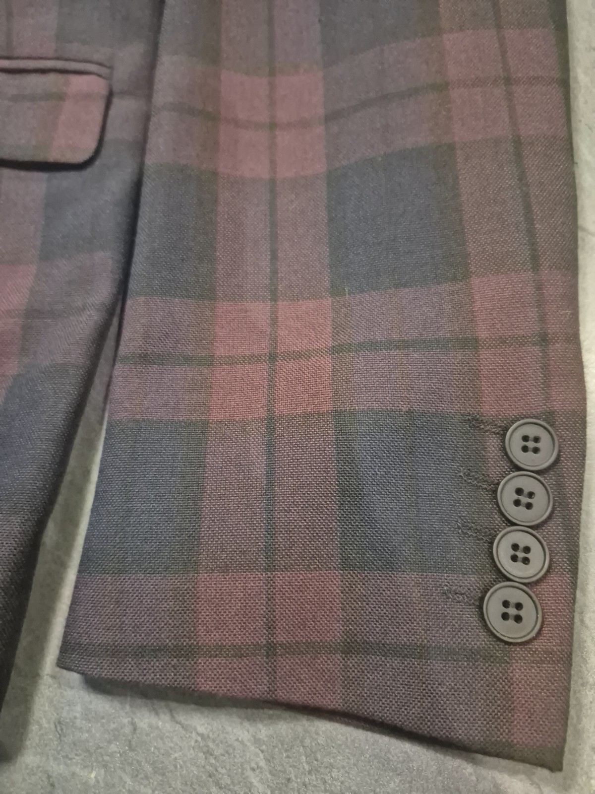 Limehaus Plum Slim Fit Check Suit Jacket, Size 38R BNWT