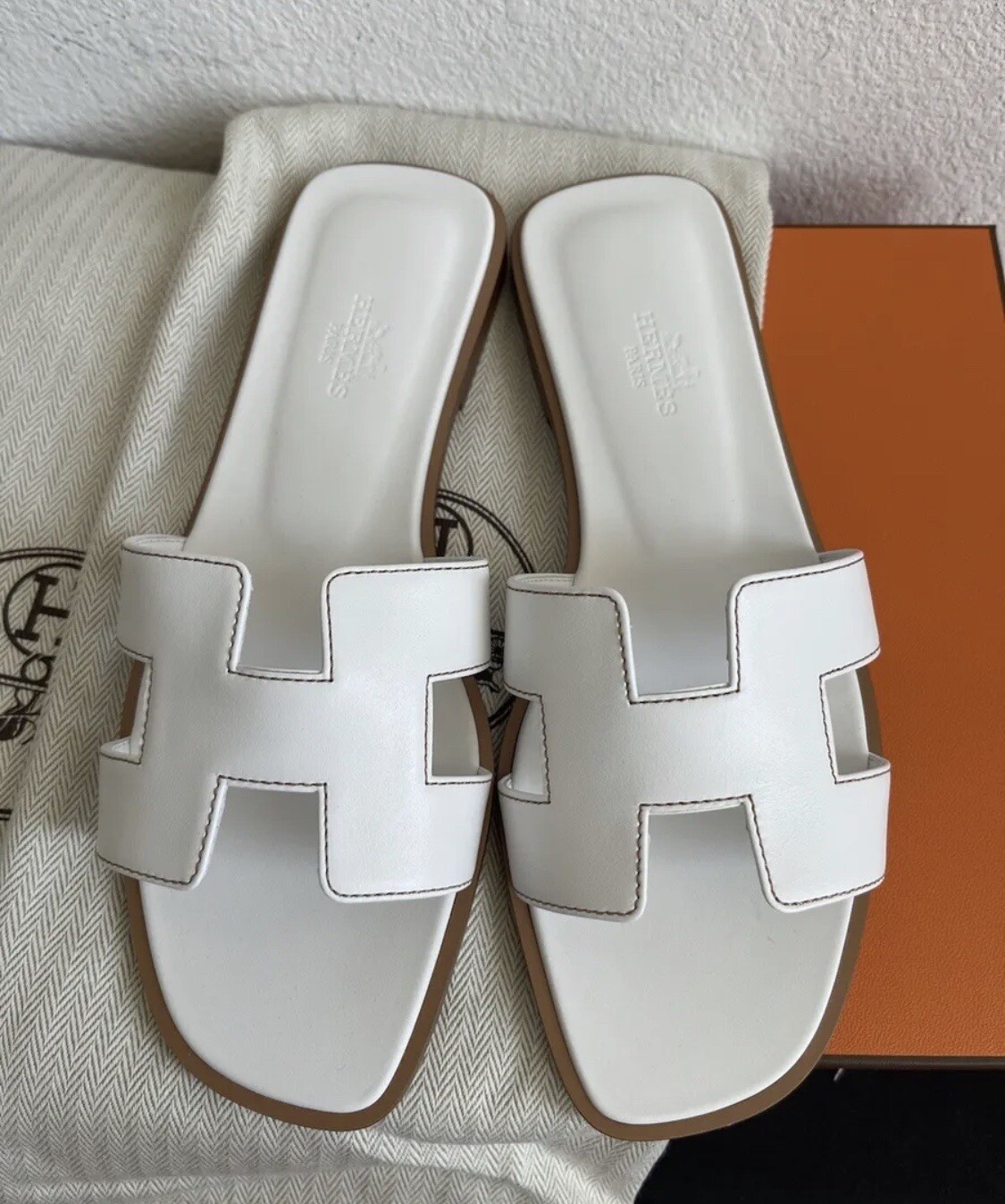 NEW in Box HERMÈS White Blanc Calfskin Oran Sandals** CHOOSE YOUR SIZE **