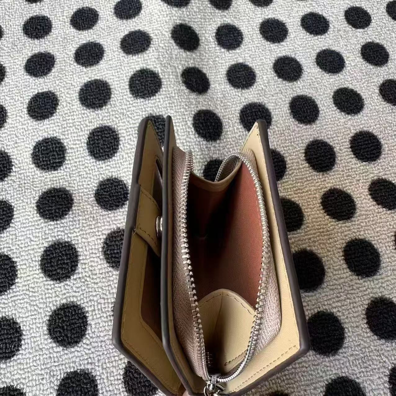 2026 NWT Coach Snap Wallet In Rainbow Signature Canvas CDD11 Silver Sand Multi